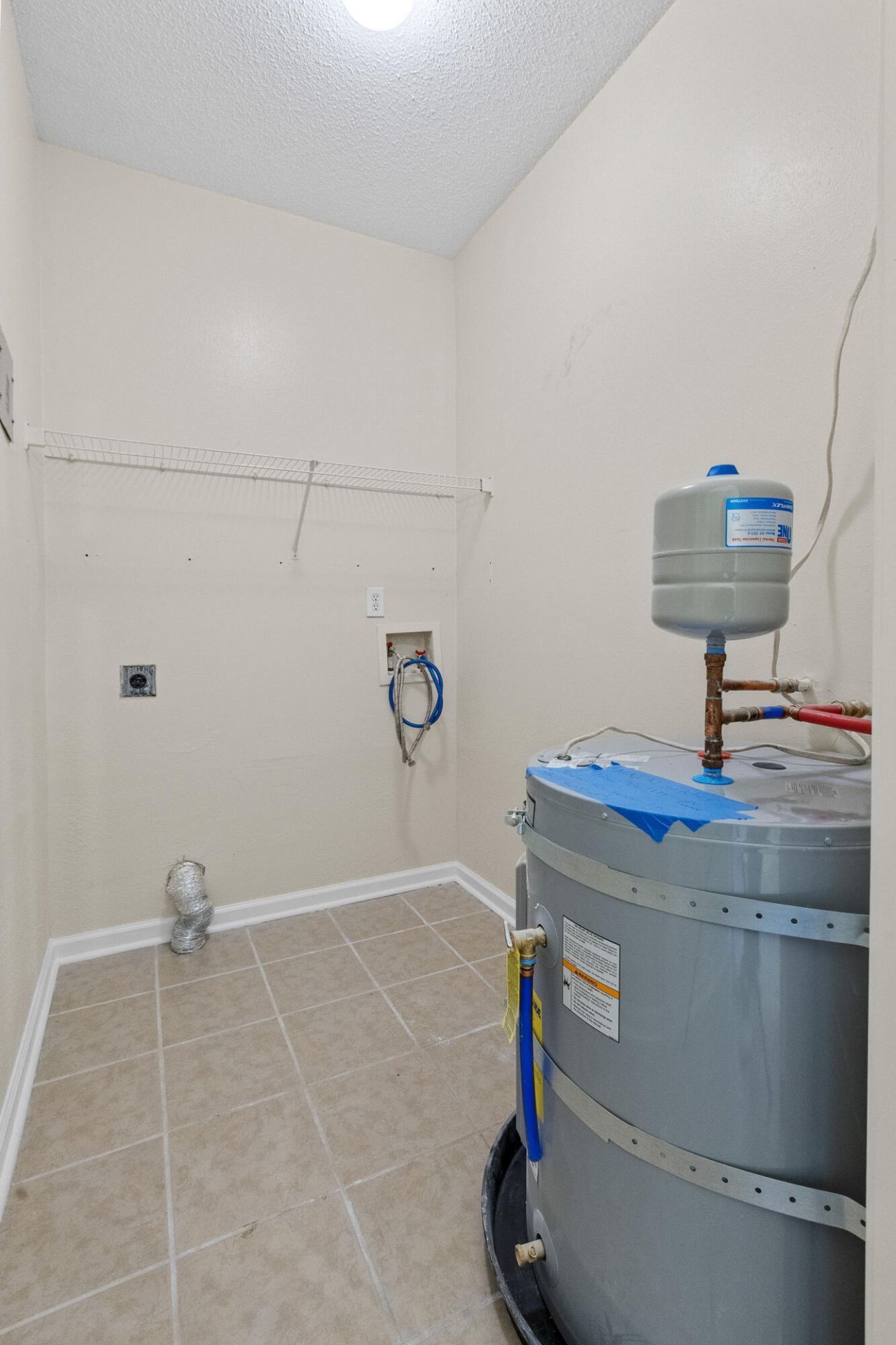 1514 Rosewood Lane Photo 23