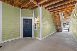 1514 Rosewood Lane photo 4