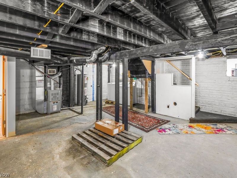 584 Evans Avenue, Akron, OH 44310 Photo 29