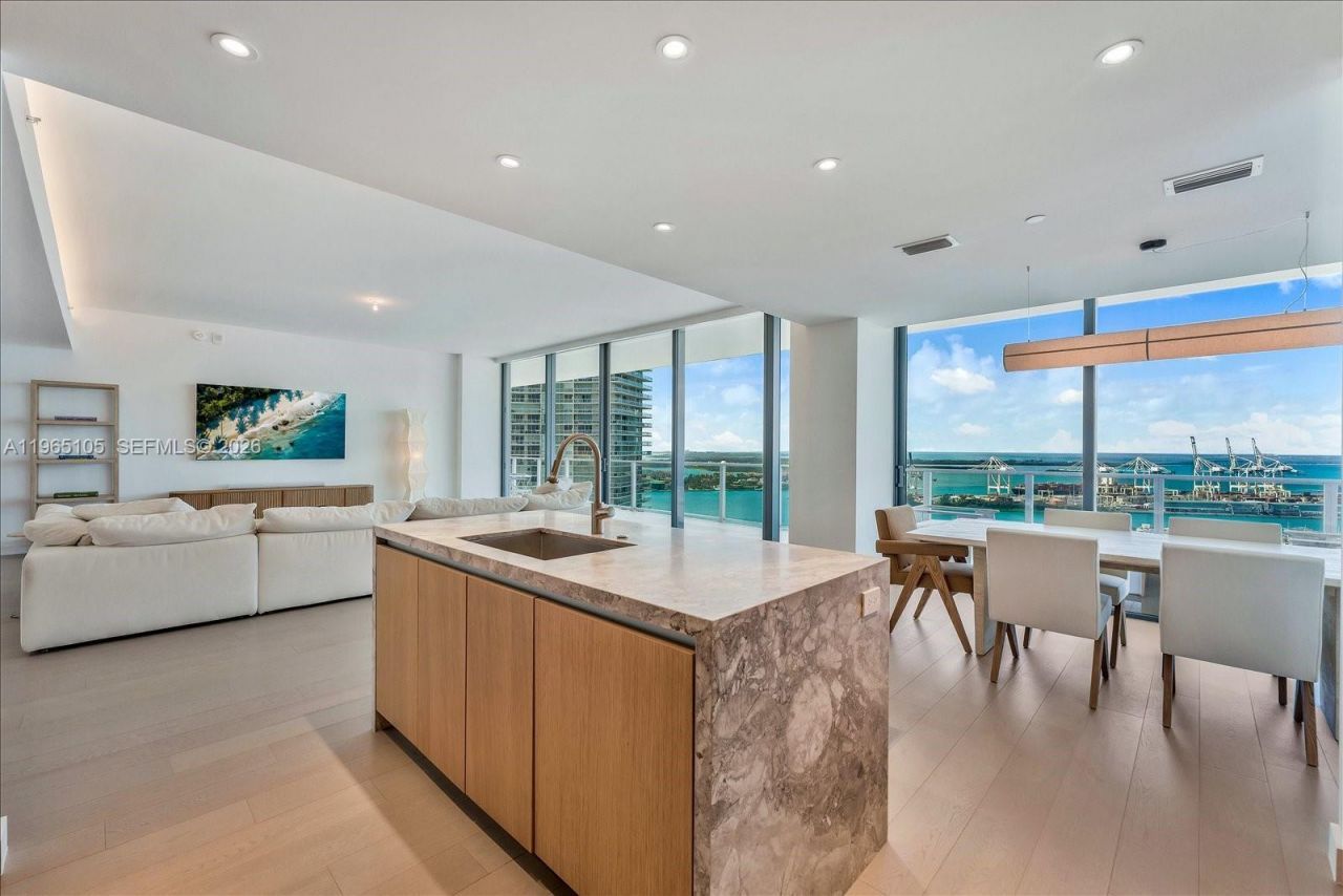 501 West Ave, Unit 3102, Miami Beach, FL 33139 Photo
