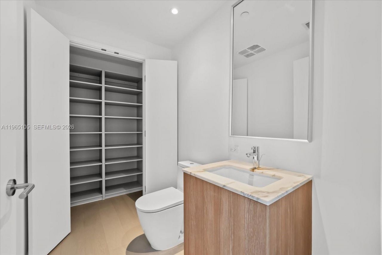 501 West Ave, Unit 3102, Miami Beach, FL 33139 Photo