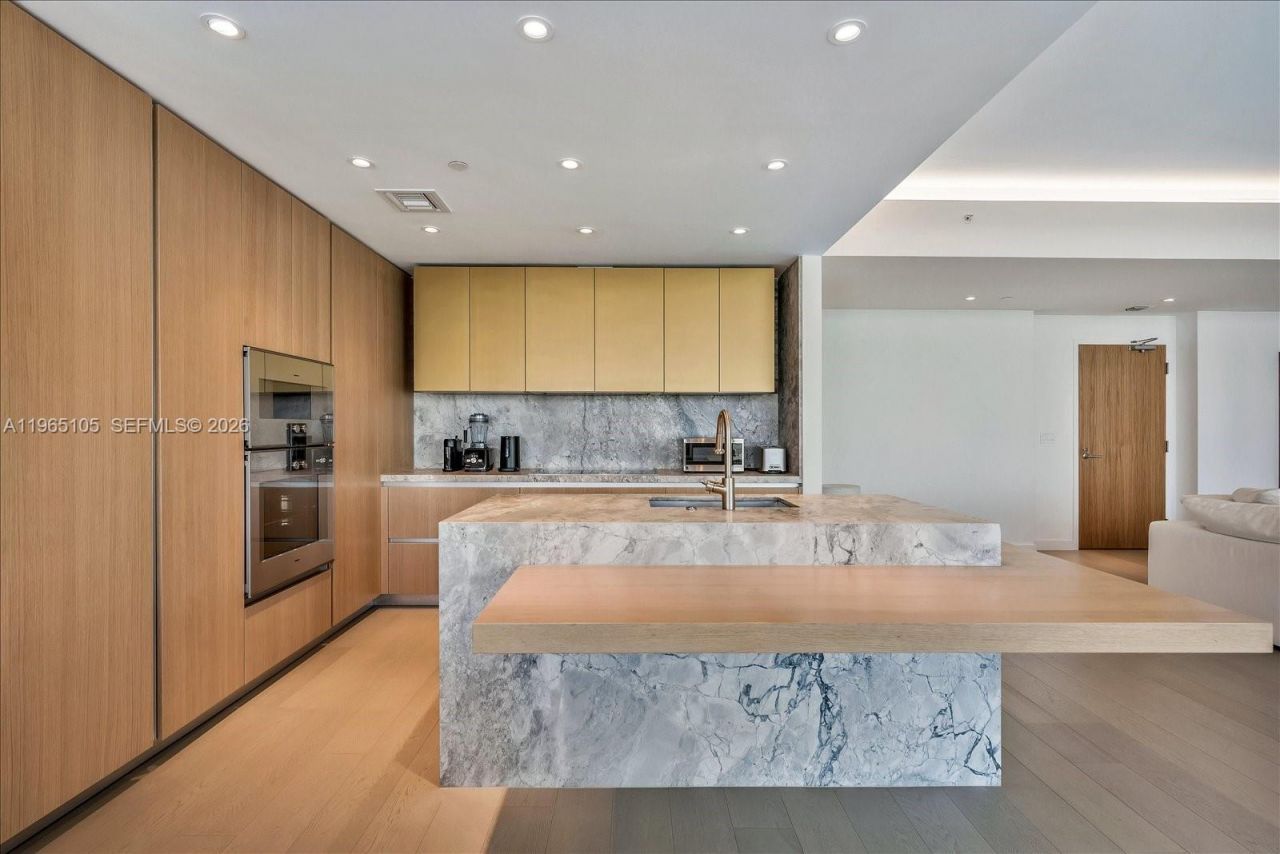 501 West Ave, Unit 3102, Miami Beach, FL 33139 Photo