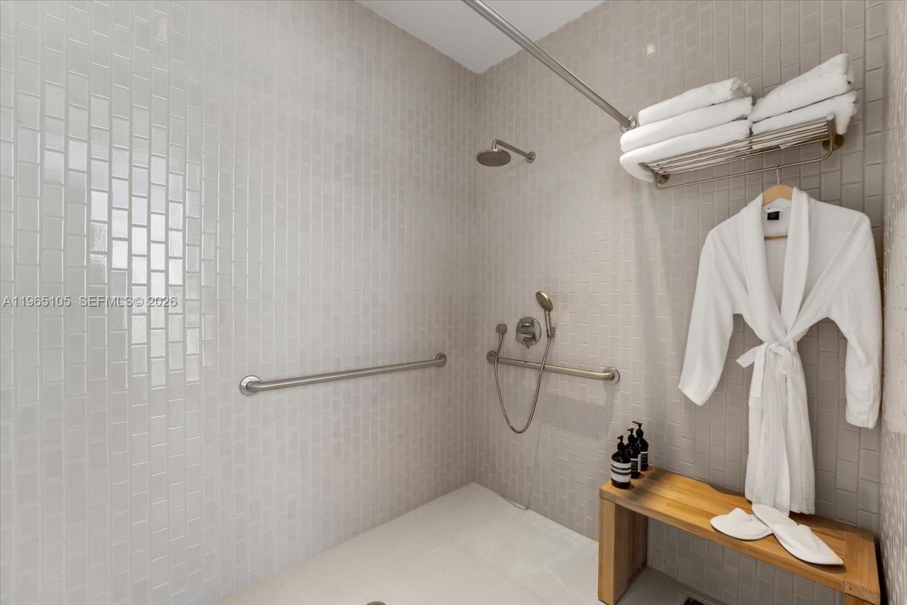 501 West Ave, Unit 3102, Miami Beach, FL 33139 Photo