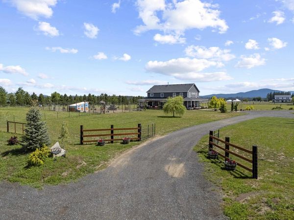 6730 W Cross Cut Rd, Deer Park, WA 99006