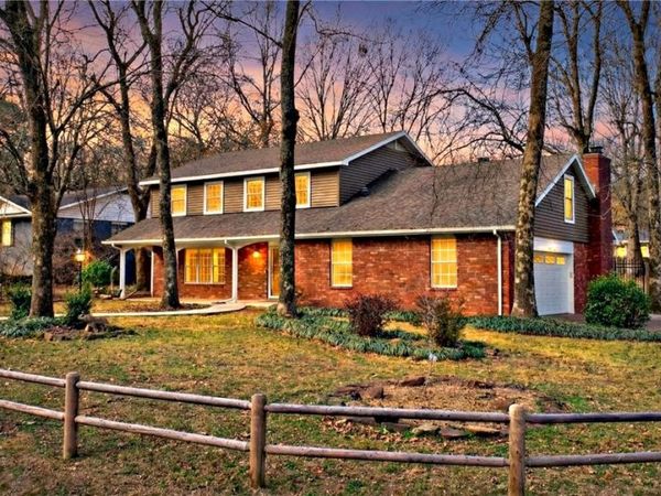 2691 N Stanton Avenue, Fayetteville, AR 72703