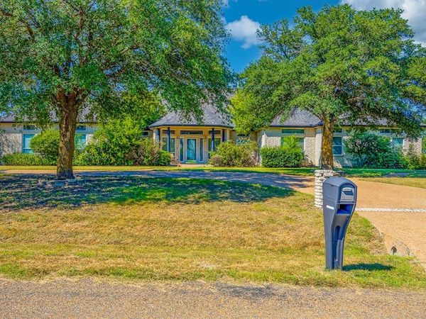 120 Chambers Drive, Italy, TX 76651