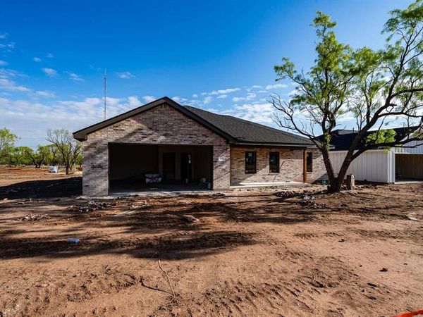 705 E Davenport, Stamford, TX 79553