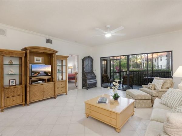 583 Serendipity DR, Unit 583, NAPLES, FL 34108
