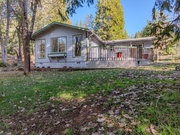 10950 Ramsey Road, Gold Hill, OR 97525