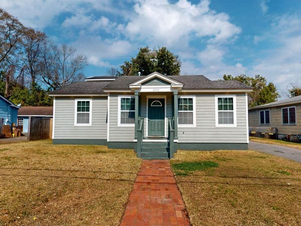 2454 Taylor Avenue, Mobile, AL 36606