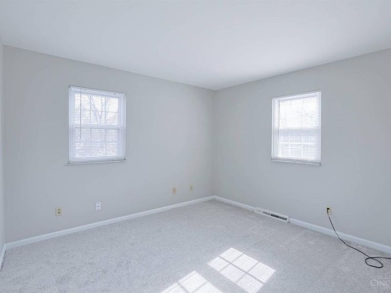 8488 Holiday Hills Drive, Cincinnati, OH 45255 Photo 22