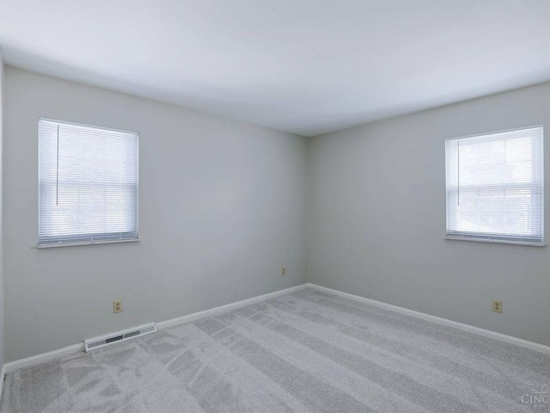 8488 Holiday Hills Drive, Cincinnati, OH 45255 Photo 23