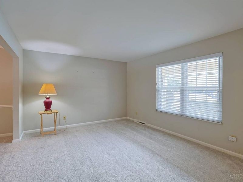 8488 Holiday Hills Drive, Cincinnati, OH 45255 Photo 5