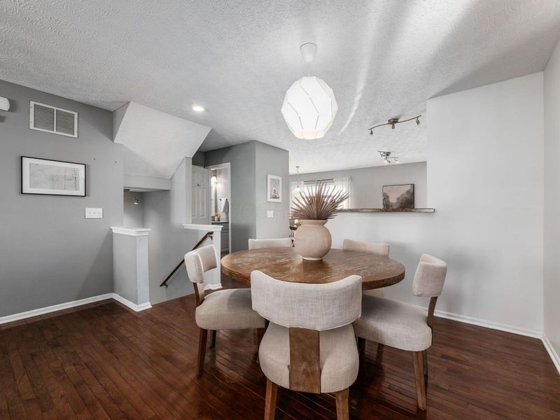 5981 Canyon Creek Drive, Unit 401, Dublin, OH 43016 Photo 4