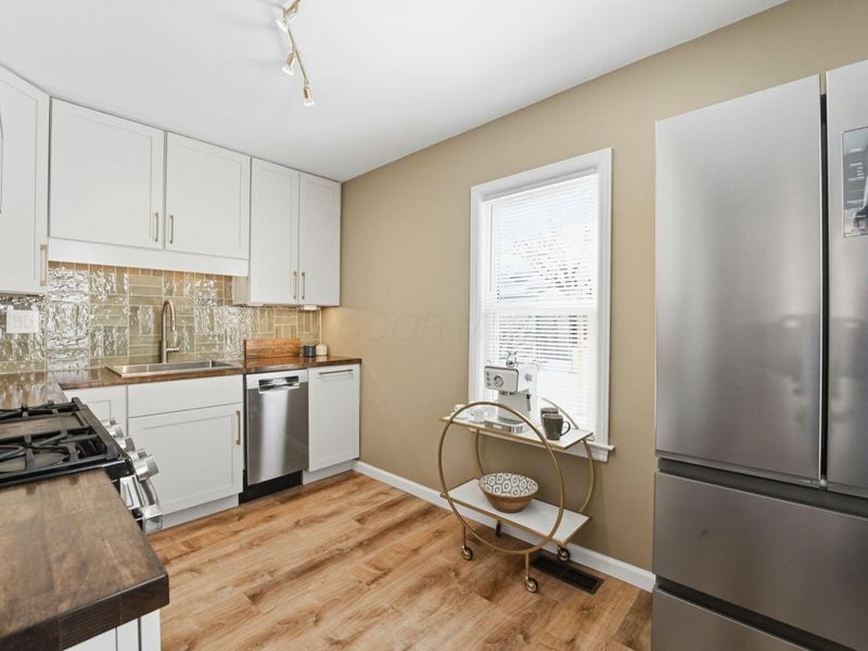 805 Timberman Road, Columbus, OH 43212 Photo 12