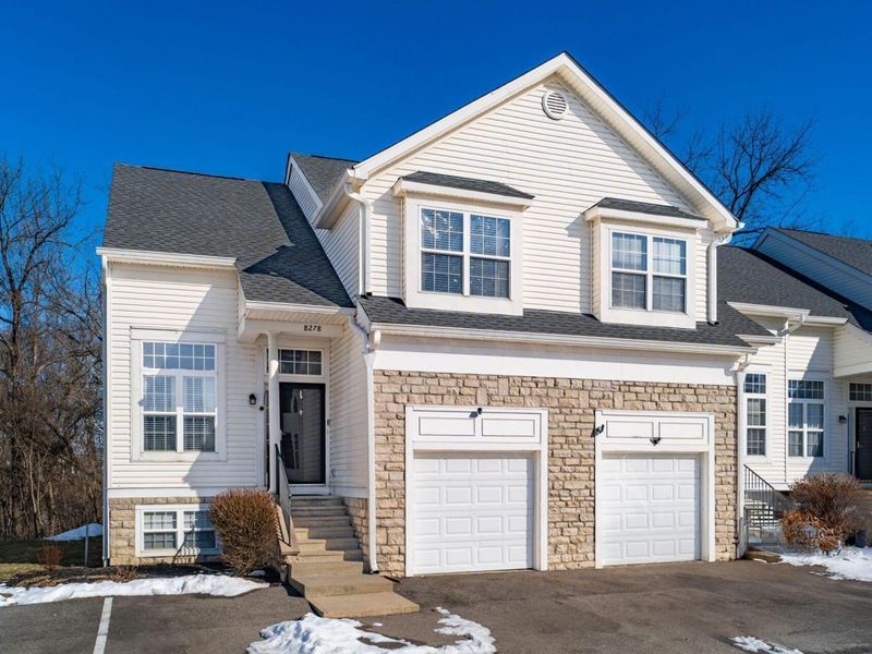 8278 Catalpa Ridge Drive, Blacklick, OH 43004 Photo 2