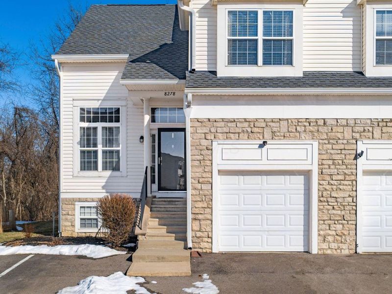 8278 Catalpa Ridge Drive, Blacklick, OH 43004 Photo 3