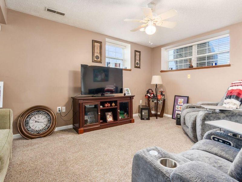 8278 Catalpa Ridge Drive, Blacklick, OH 43004 Photo 32