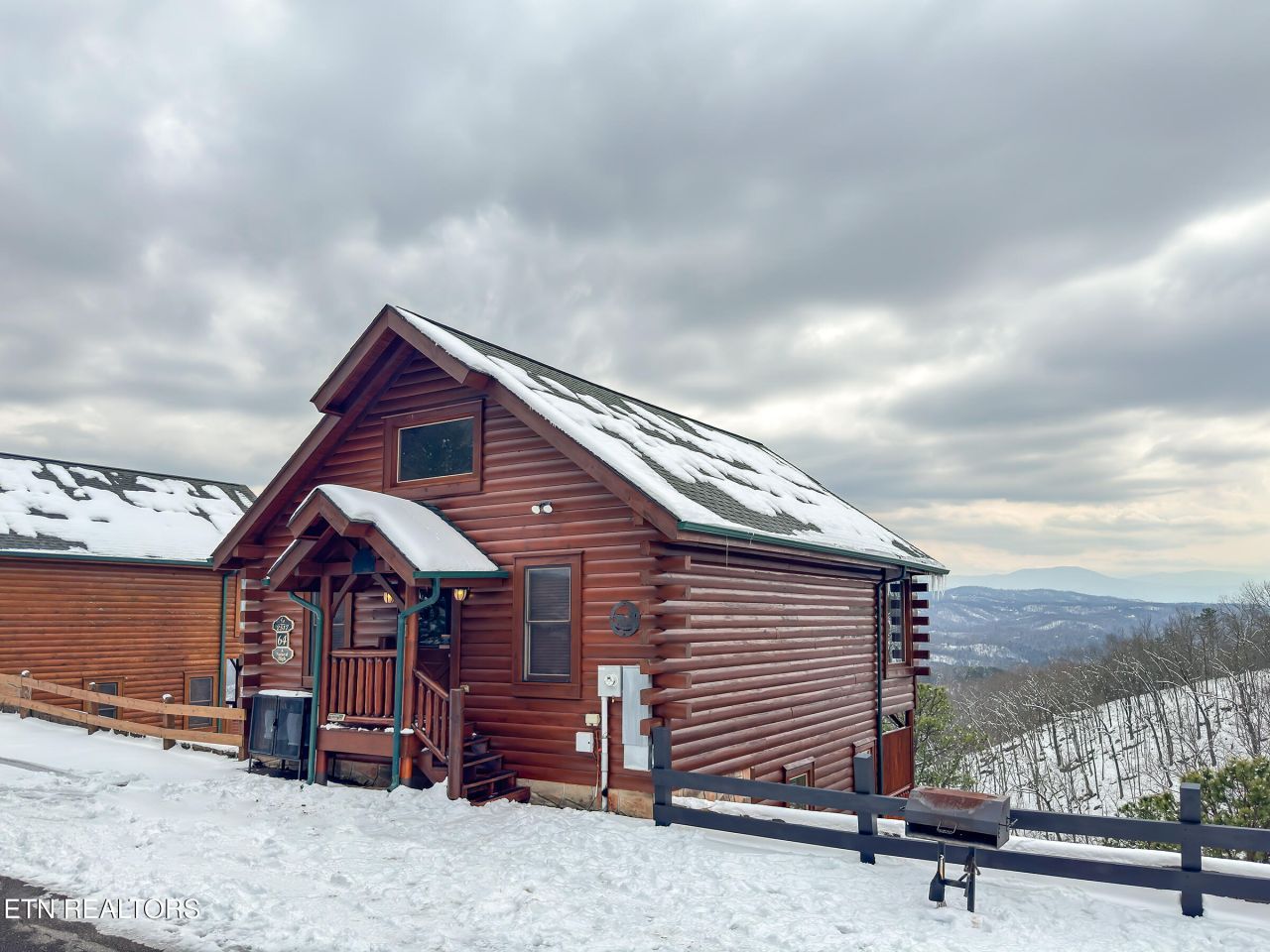 2517 Look Afar View Drive, Sevierville, TN 37876 Main Photo