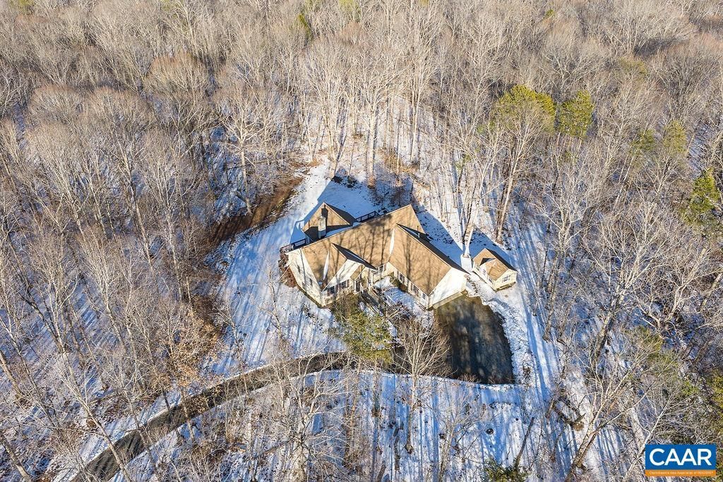 9165 Totier Creek Rd, Scottsville, VA 24590 Main Photo