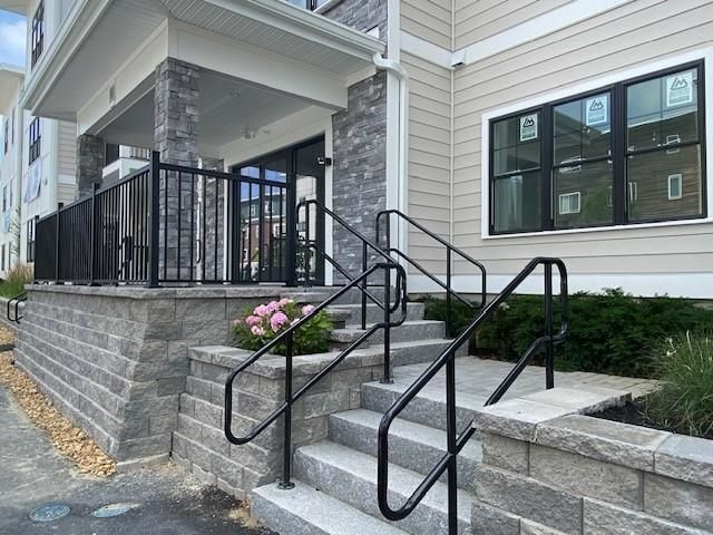 55 Pointe Place, Unit #201, Dover, NH 03820 Main Photo