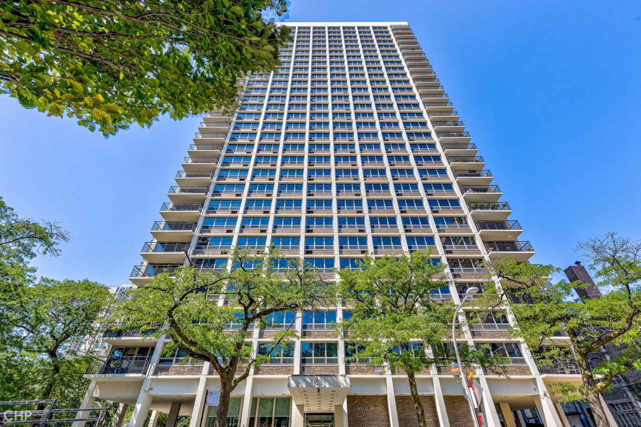 88 W Schiller Street, Unit 2602, Chicago, IL 60610 Main Photo