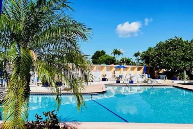 2260 NE 67th Street, Unit 1710, Fort Lauderdale, FL 33308 Photo