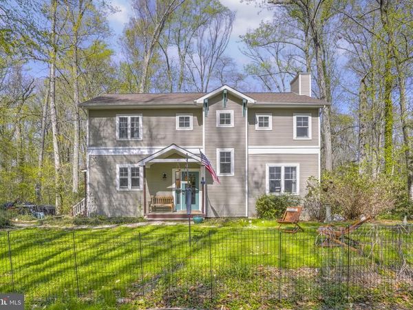 90 PARK AVENUE, EDGEWATER, MD 21037