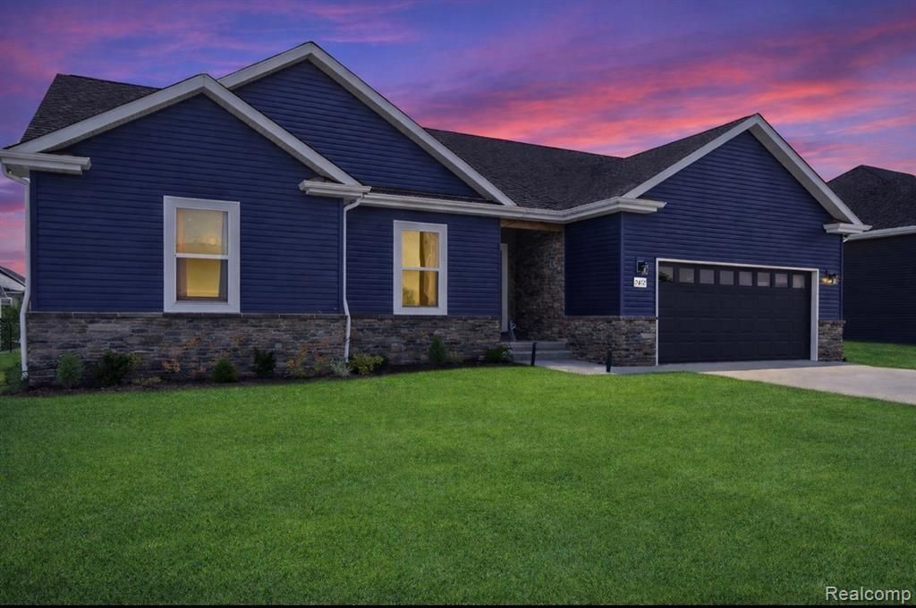 7812 Yorkshire Drive, Almont Vlg, MI 48003 Main Photo