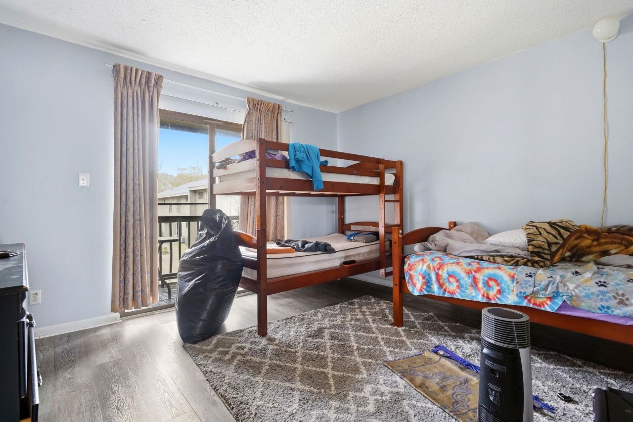 2000 Greens Blvd.  Photo 14