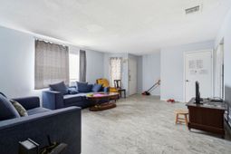 2000 Greens Blvd.  photo 4