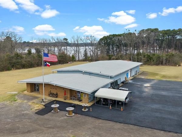 300 Martin Street, Lone Star, TX 75668