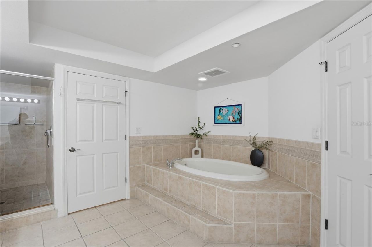 16326 Gulf Boulevard, Unit 307, Redington Beach, FL 33708 Photo