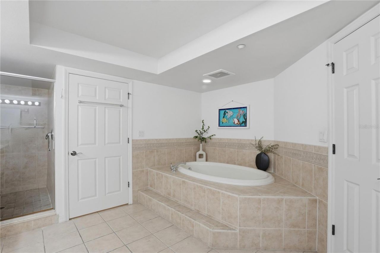 16326 Gulf Boulevard, Unit 307, Redington Beach, FL 33708 Photo