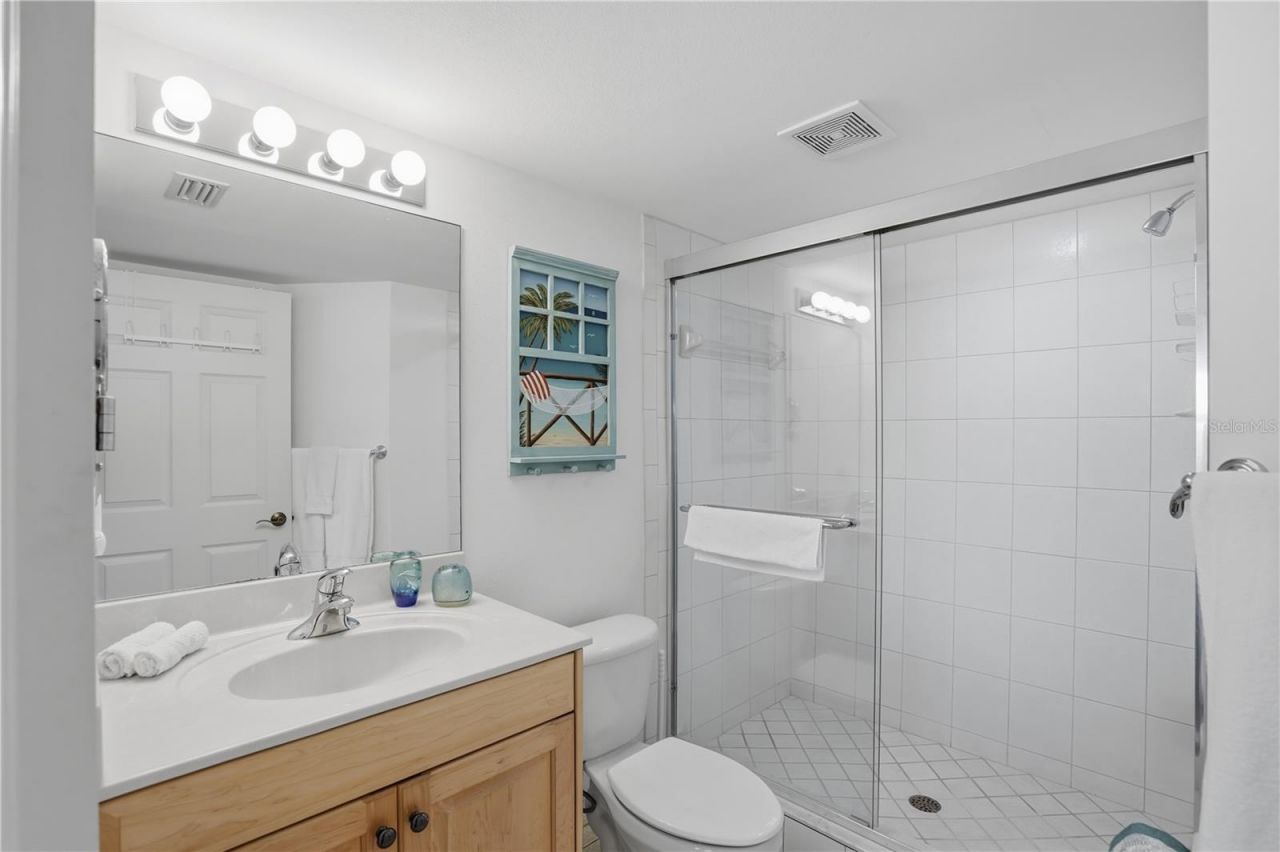 16326 Gulf Boulevard, Unit 307, Redington Beach, FL 33708 Photo