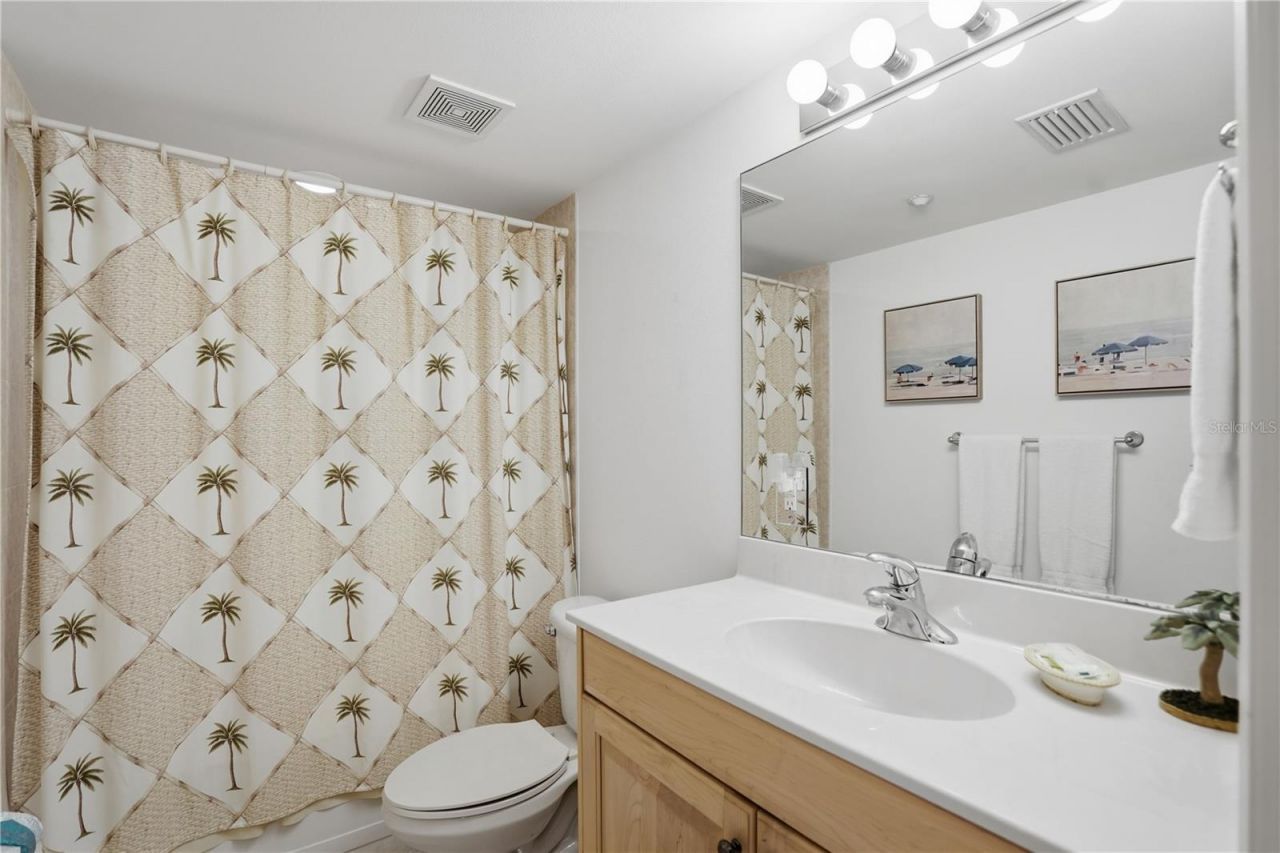 16326 Gulf Boulevard, Unit 307, Redington Beach, FL 33708 Photo