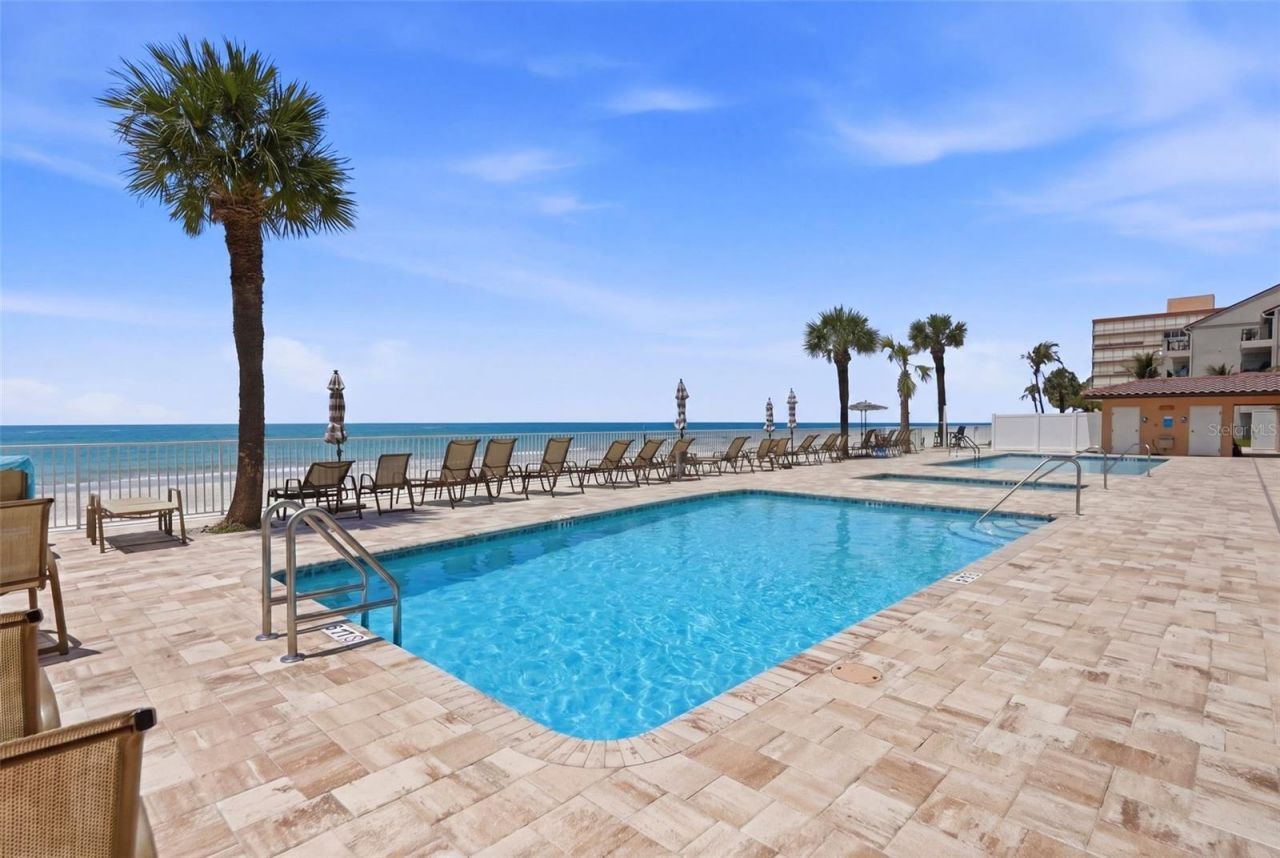 16326 Gulf Boulevard, Unit 307, Redington Beach, FL 33708 Photo