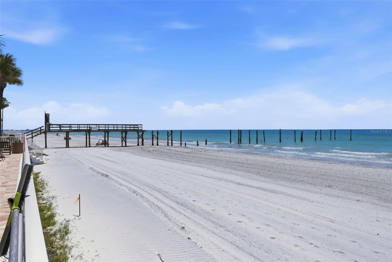 16326 Gulf Boulevard, Unit 307, Redington Beach, FL 33708 Photo
