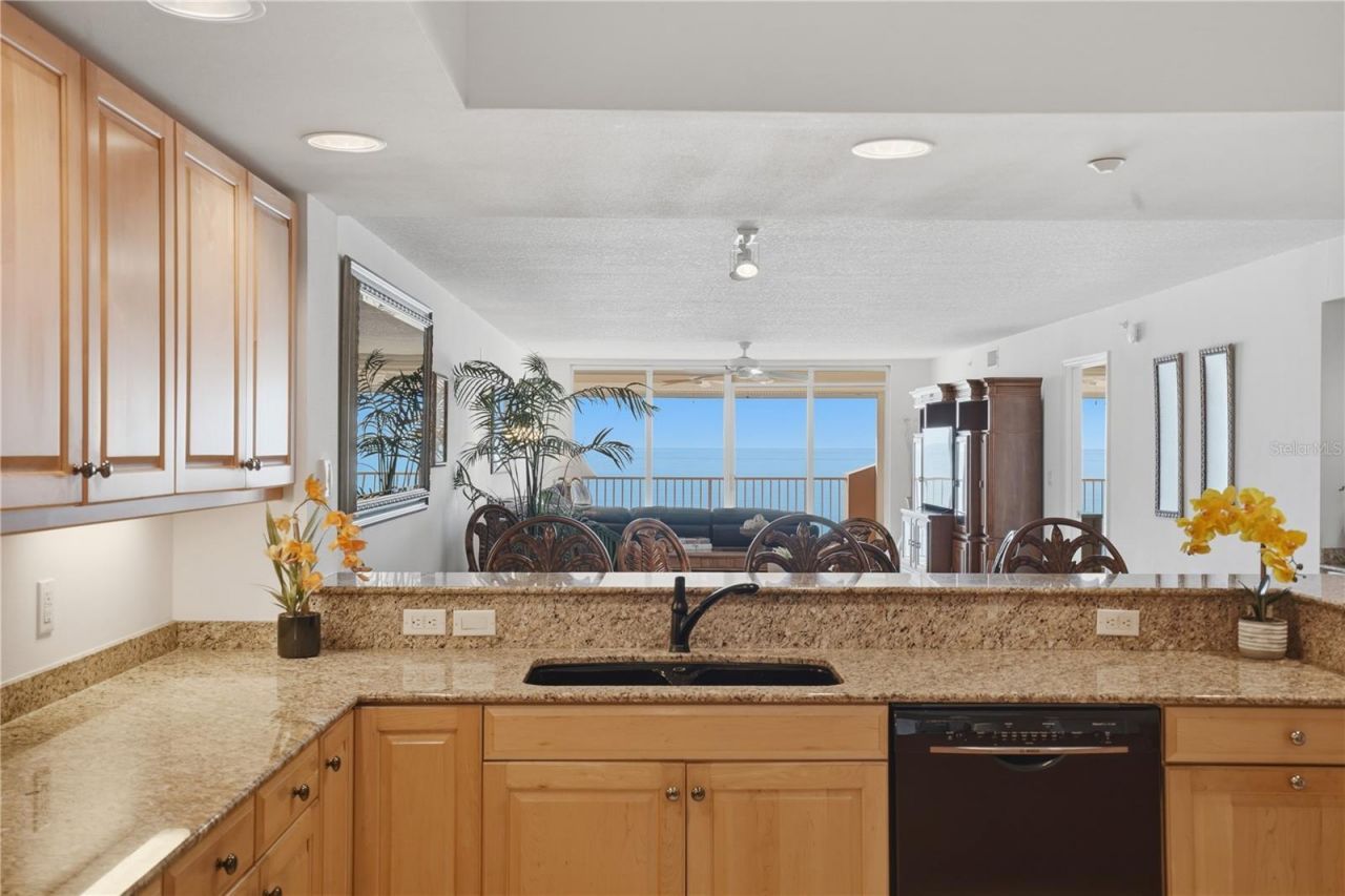 16326 Gulf Boulevard, Unit 307, Redington Beach, FL 33708 Photo