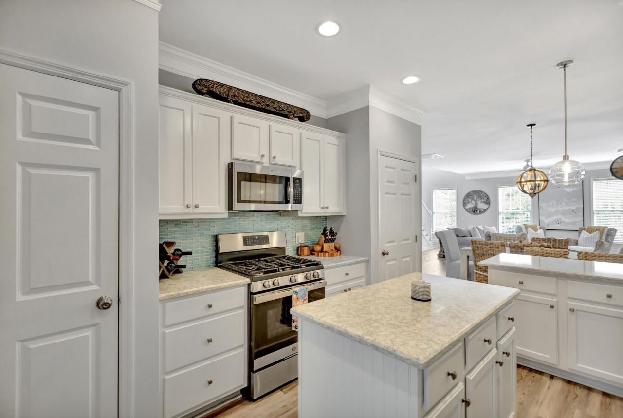 147 Palm Cove Way Photo 11