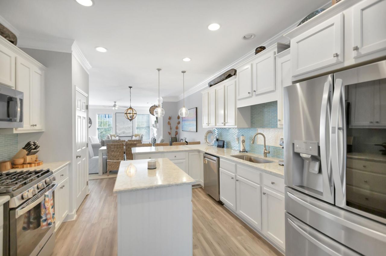 147 Palm Cove Way Photo 12