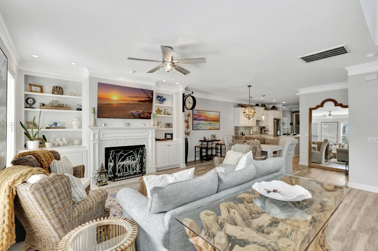 147 Palm Cove Way Photo 8