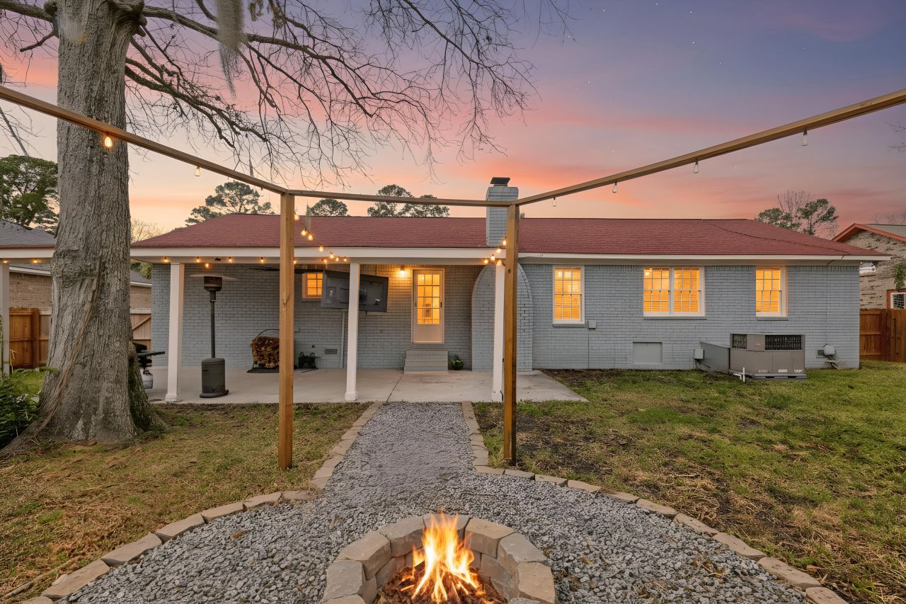 807 Eastern White Pines Road Photo 10