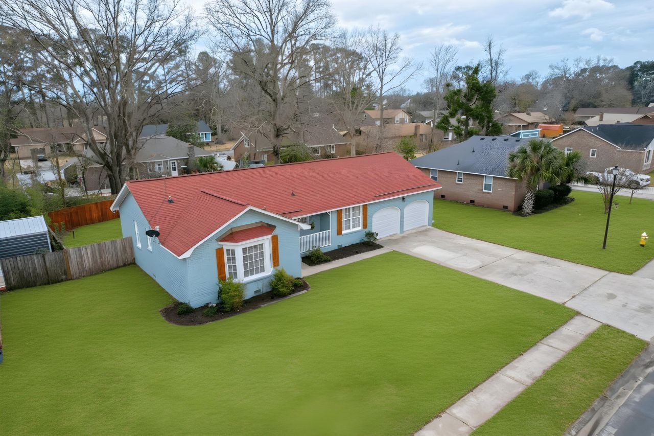 807 Eastern White Pines Road Photo 11