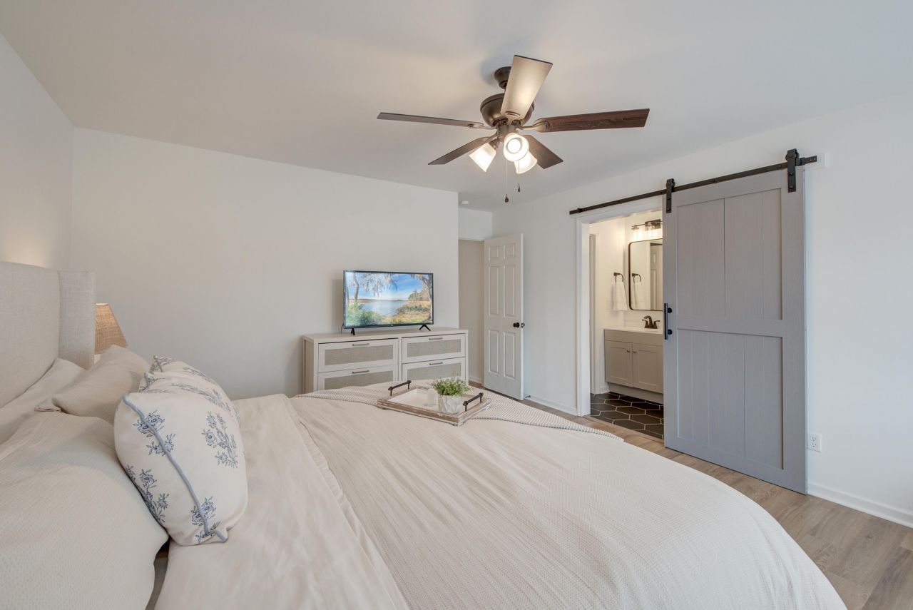 807 Eastern White Pines Road Photo 15