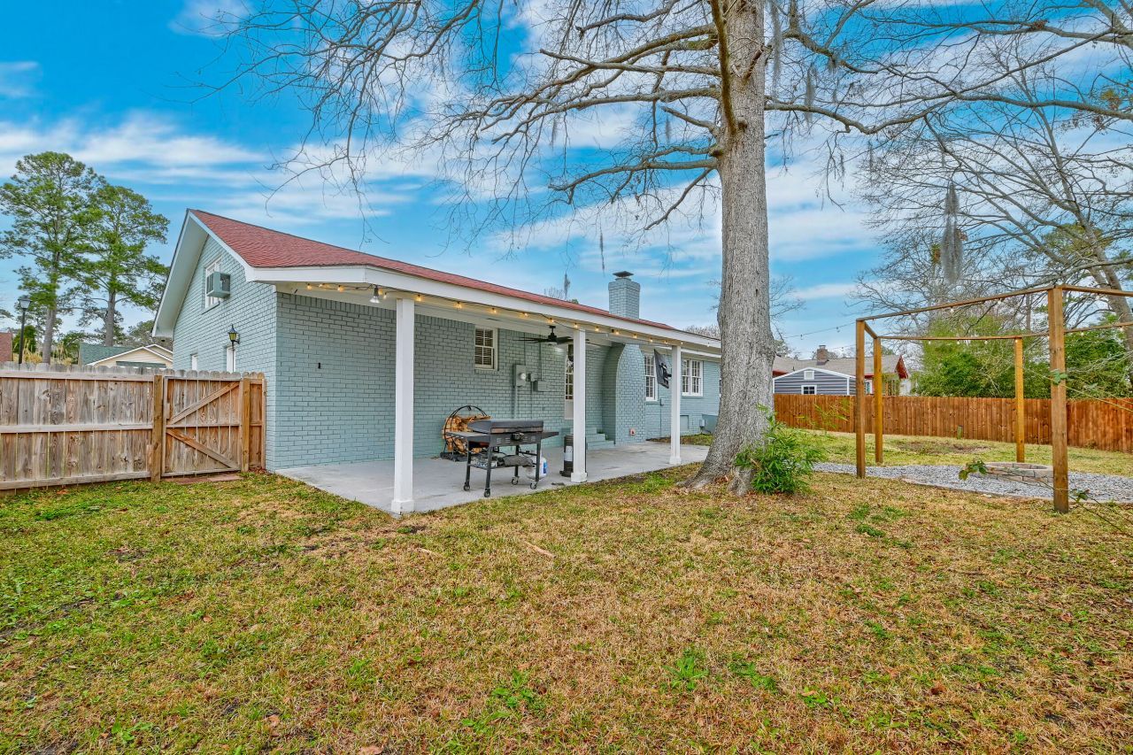 807 Eastern White Pines Road Photo 35