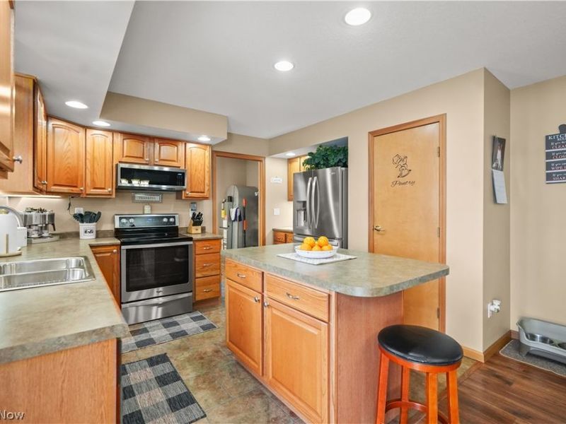 762 Township Road 150, Sullivan, OH 44880 Photo 10