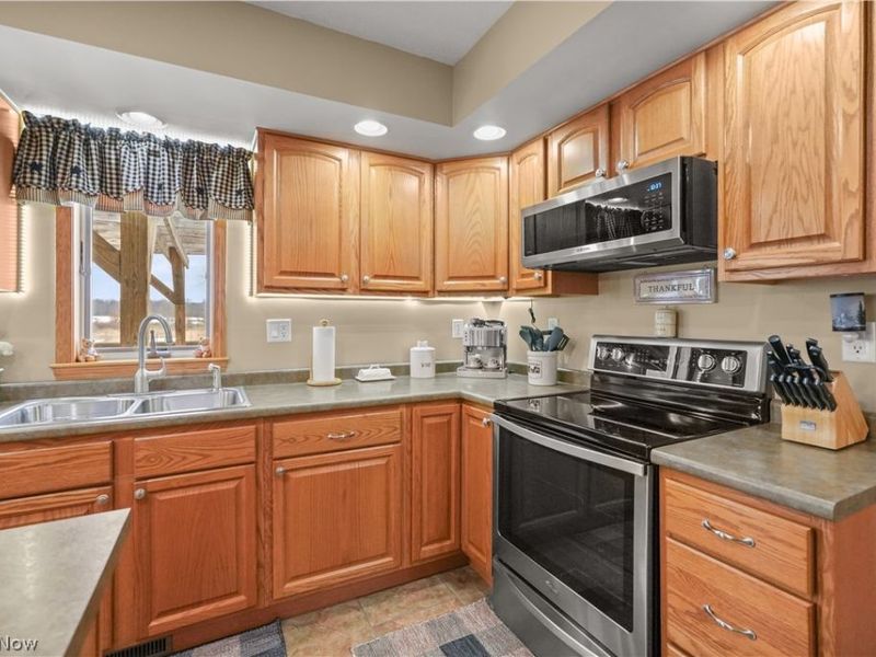 762 Township Road 150, Sullivan, OH 44880 Photo 11