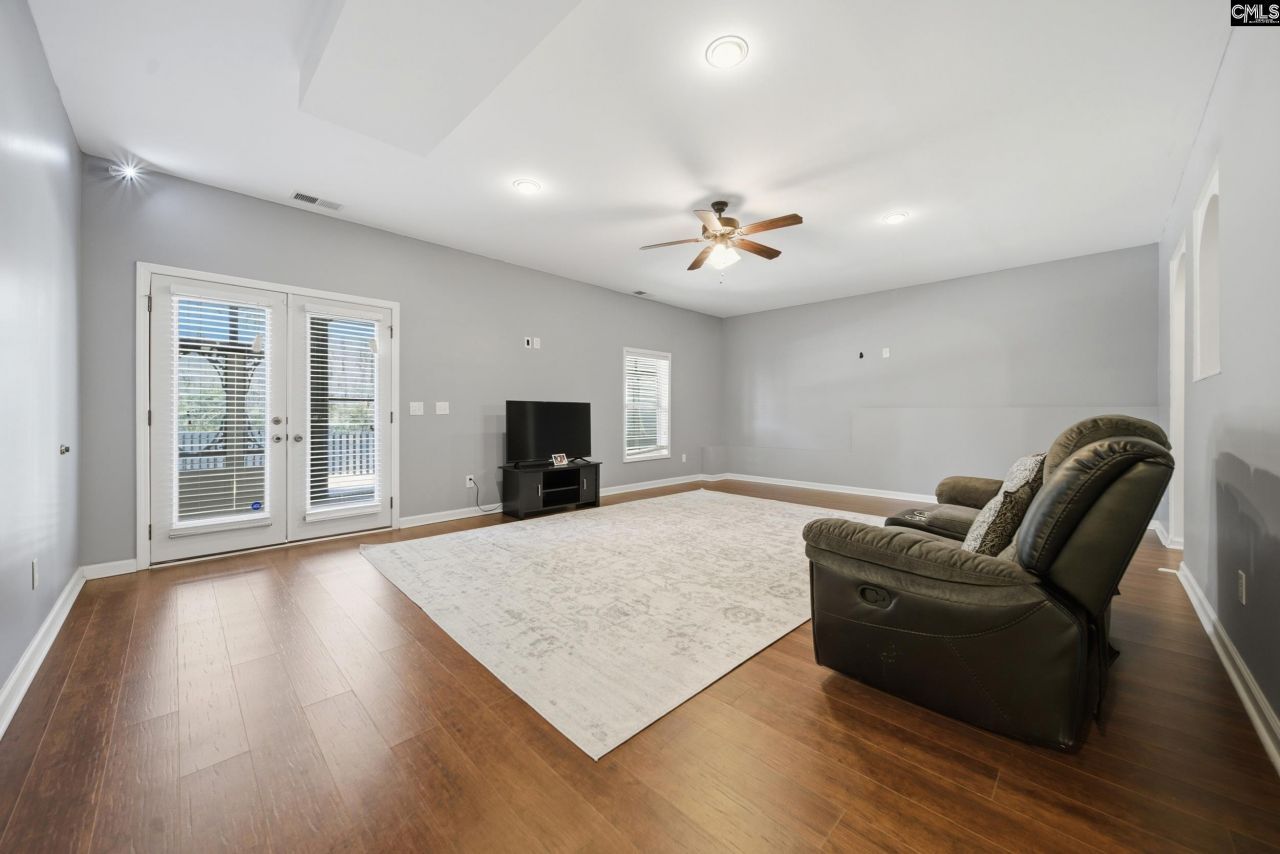 157 Grey Oaks Lane Photo 19