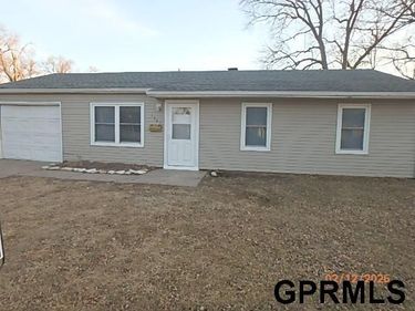 1309 Lindwood Drive, Carter Lake, IA 51510